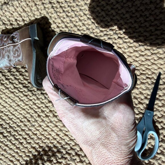 USA Size 8 Girl Cowboy Boots Little cowgirl Boots for the Farm or Costume - Picture 5 of 10